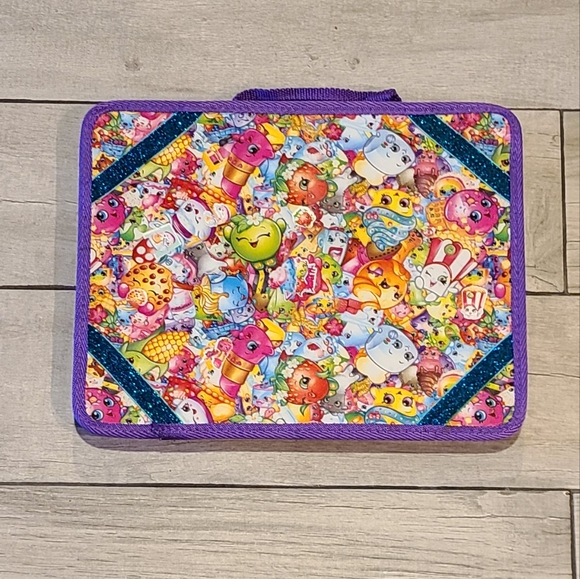 🍬 Shopkins lap desk🪅🎠 🌸 🍀 ✨️🏵💫🧋☃️🦋🐯🐠 - Picture 1 of 2